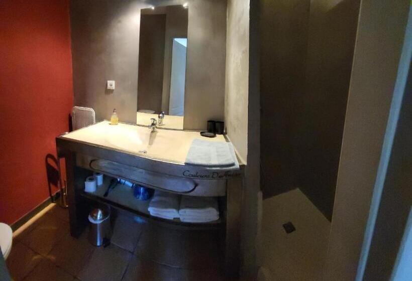 Bed and Breakfast Studios Et Chambre La Sauvasse