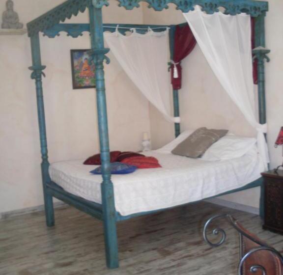 Bed and Breakfast Studios Et Chambre La Sauvasse