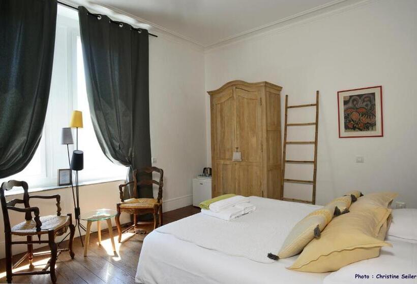 Bed and Breakfast Un Nid En Camargue