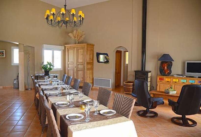 مبيت وإفطار Villa Des Cammaous