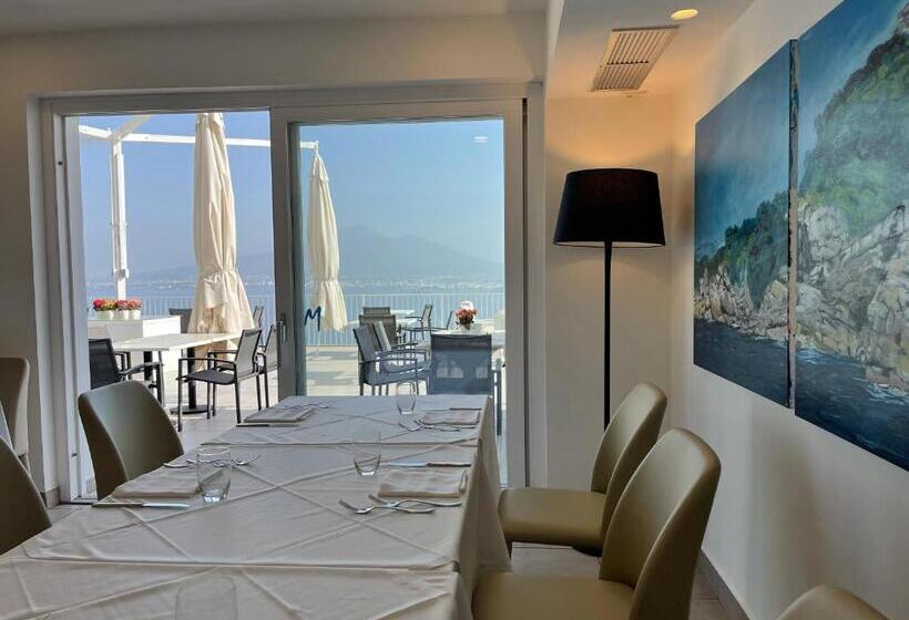 مسافرخانه Relais Manfredi
