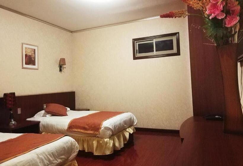 בית מלון כפרי 198