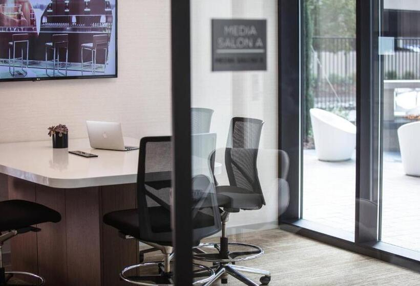 Ac Hotel By Marriott San Jose Downtown