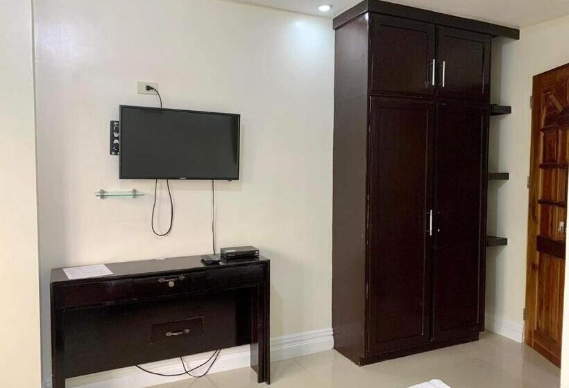 هتل Adelaida Pensionne