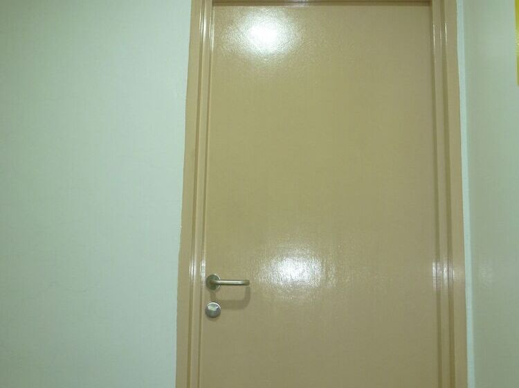 酒店 Batu Berendam Inn