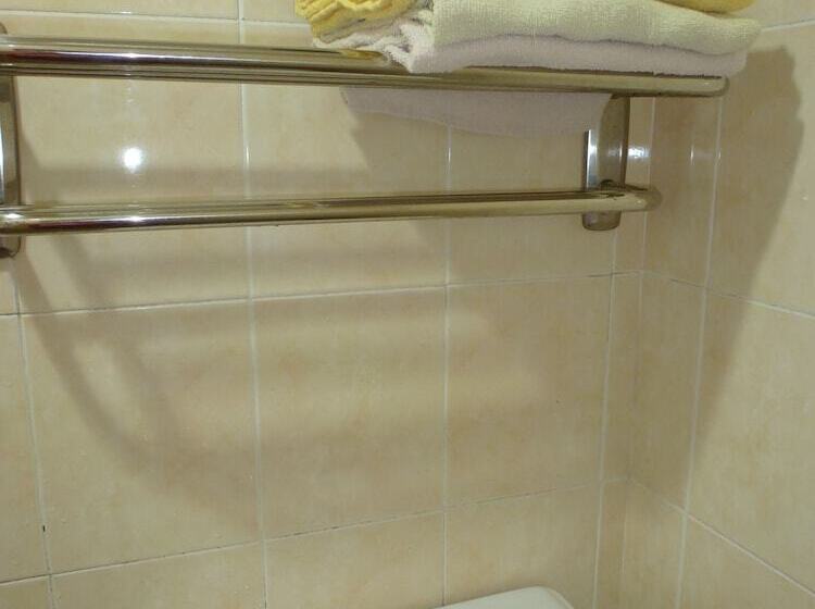 酒店 Batu Berendam Inn