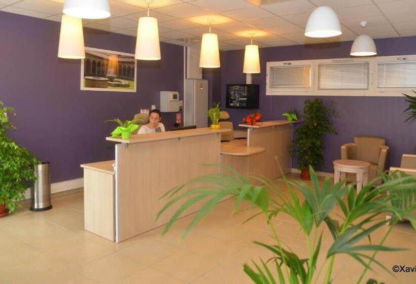 ホテル Douce France