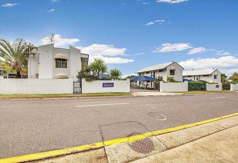 هتل Gladstone Capricorn Apartments