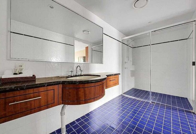 هتل Gladstone Capricorn Apartments