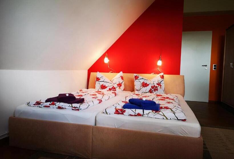 فندق Golfcentrum Schloss Karnitz Rügen