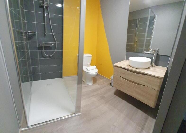 Отель Hôtel Ecu De France