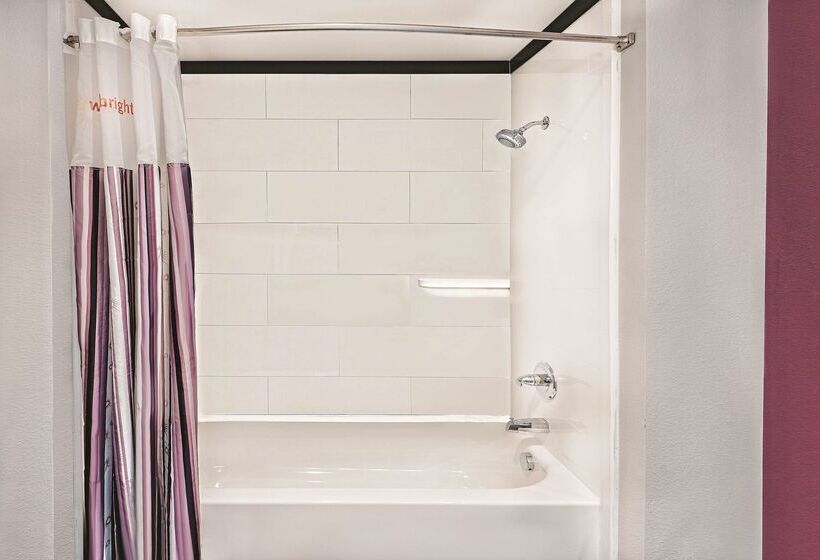 בית מלון כפרי La Quinta By Wyndham Dallas Grand Prairie North