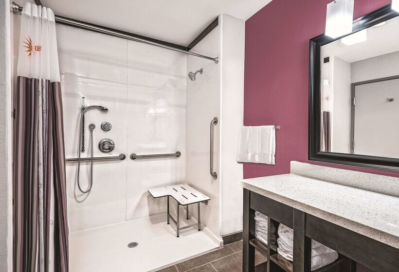 בית מלון כפרי La Quinta By Wyndham Dallas Grand Prairie North