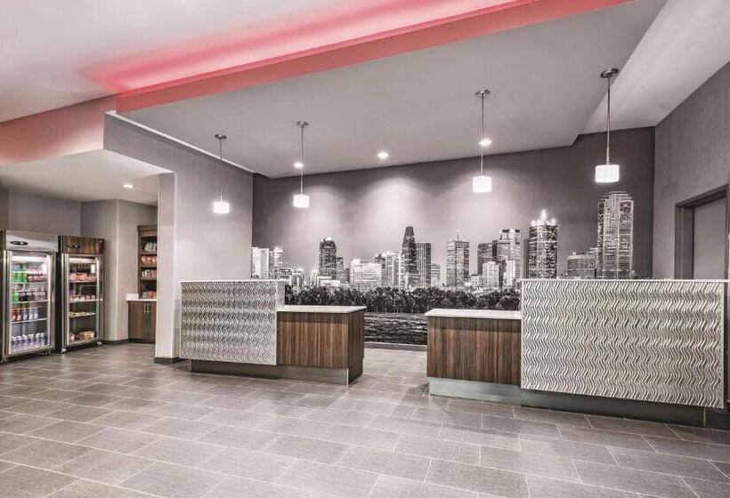 Отель La Quinta By Wyndham Dallas Grand Prairie North