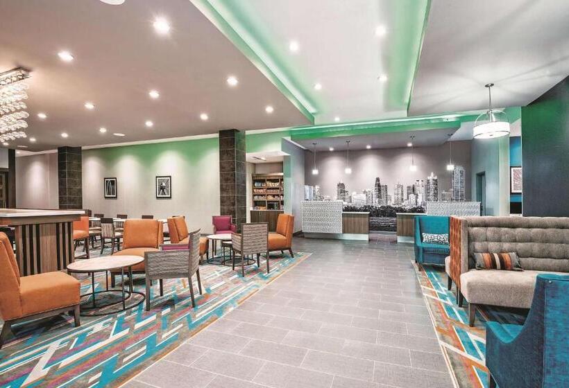 בית מלון כפרי La Quinta By Wyndham Dallas Grand Prairie North