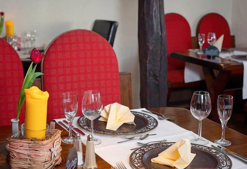 Land Gut Hotel Burgblick