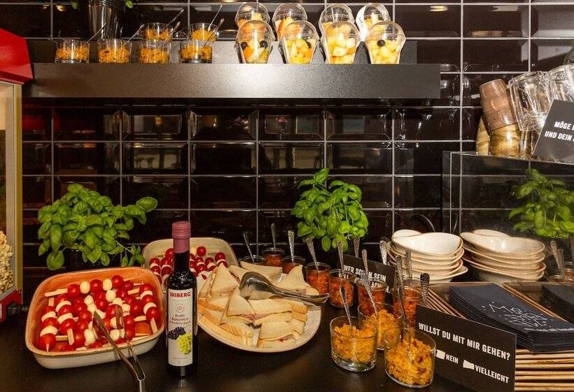 Me And All Hotel Dusseldorf, By Hyatt