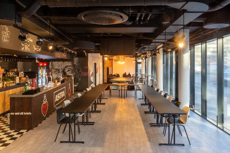 Me And All Hotel Dusseldorf, By Hyatt