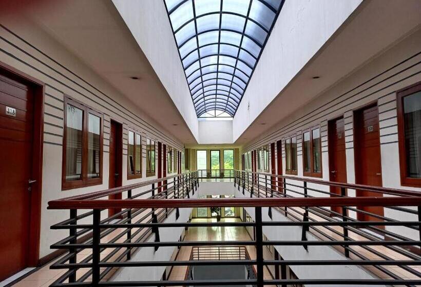 N Hotel Harmoni Jakarta