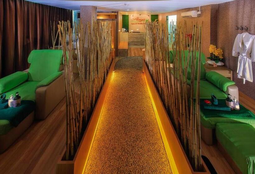 호텔 Odua Weston Jambi