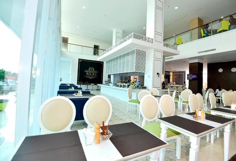 호텔 Odua Weston Jambi