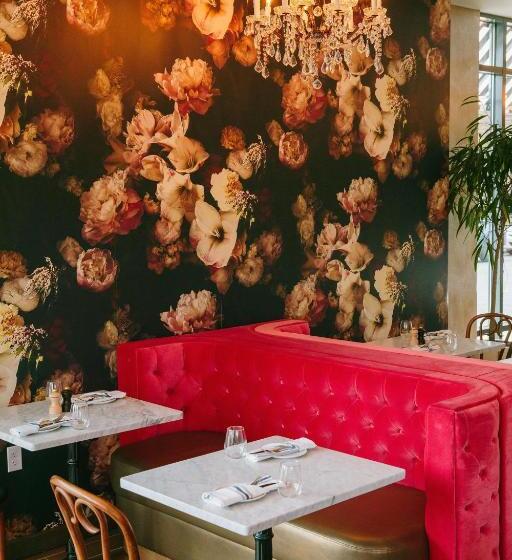 בית מלון כפרי Porter Square