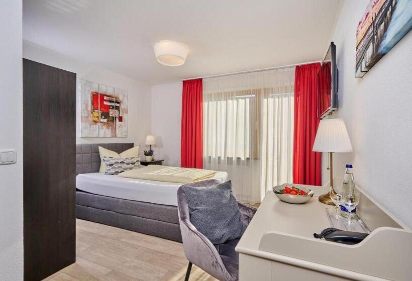 Отель Restaurant Zum Goldenen Anker Mit Hallenbad & Wellnessbereich