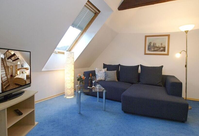 Отель Restaurant Zum Goldenen Anker Mit Hallenbad & Wellnessbereich