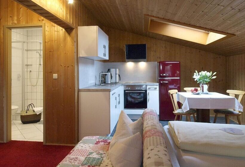 Отель Restaurant Zum Goldenen Anker Mit Hallenbad & Wellnessbereich