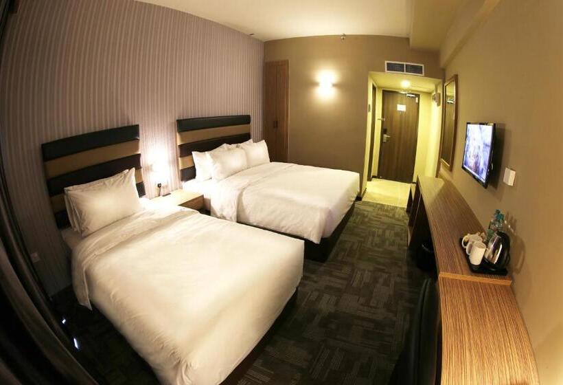 בית מלון כפרי Sem9 Senai Formerly Known As Perth