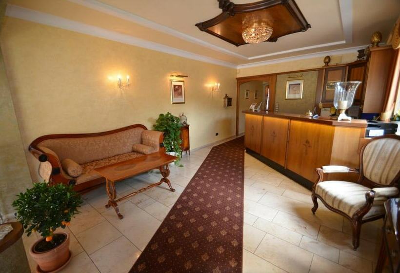 فندق Unter Den Linden