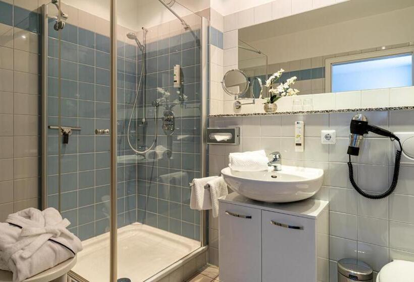 בית מלון כפרי Villa Halliger