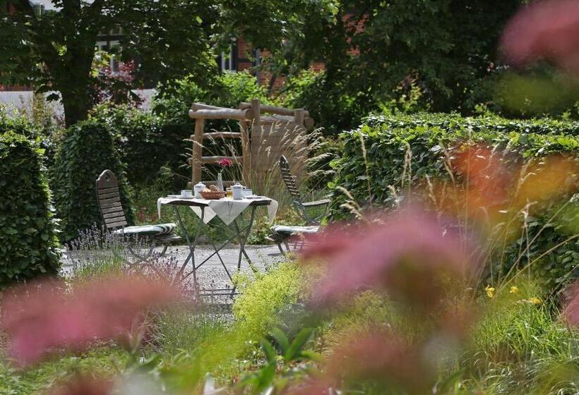 בית מלון כפרי Villa Halliger