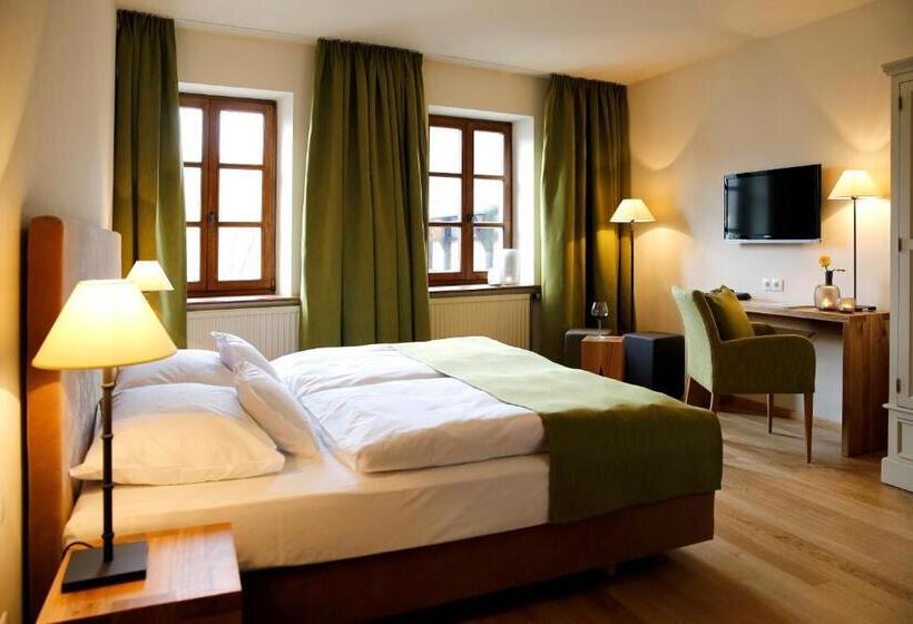 ホテル Weinkastell Zum Weissen Ross