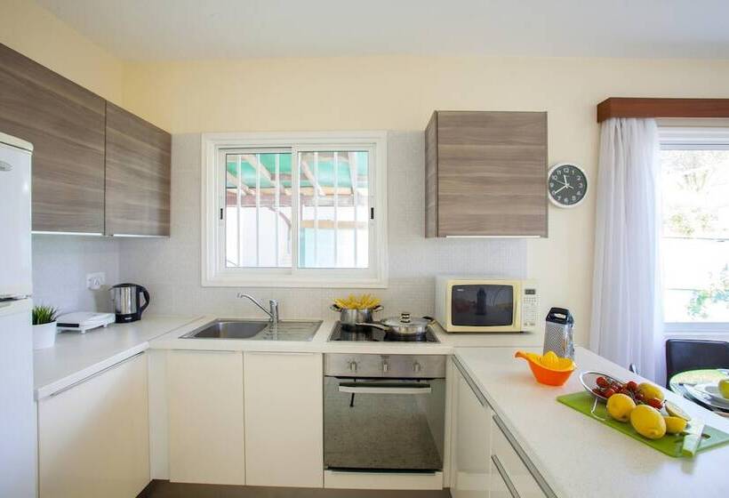 Villa Marina 43 Kiti Beach