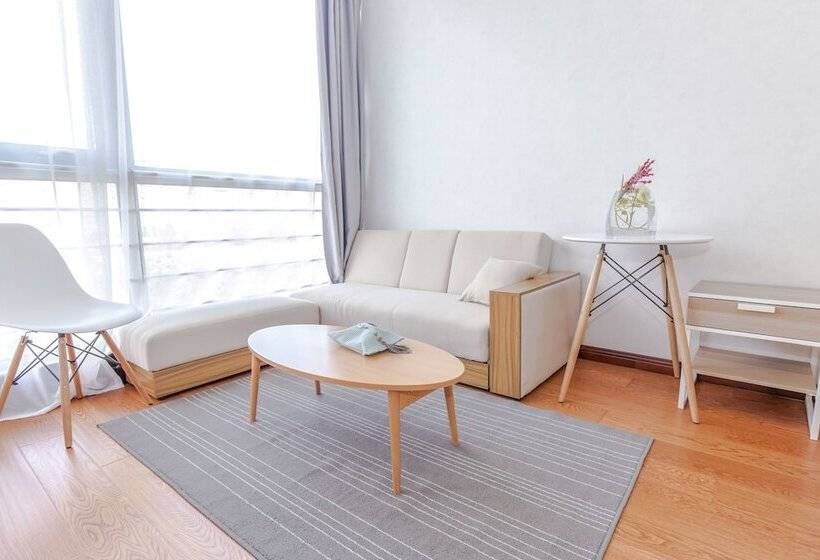 Lacasa Service Apartment