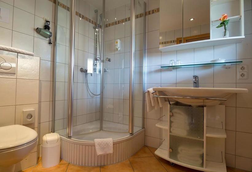 Landhotel Und Apartments Sonneck