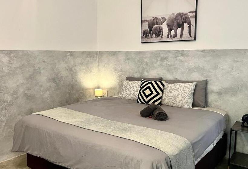 Loerieroep Estate   Mountainview Selfcatering Accommodation Nelspruit