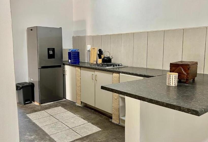 Loerieroep Estate   Mountainview Selfcatering Accommodation Nelspruit