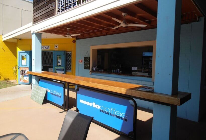 فندق على الطريق Buzers