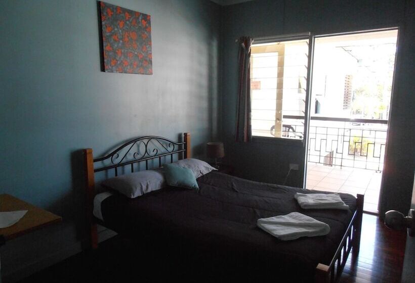 فندق على الطريق Buzers