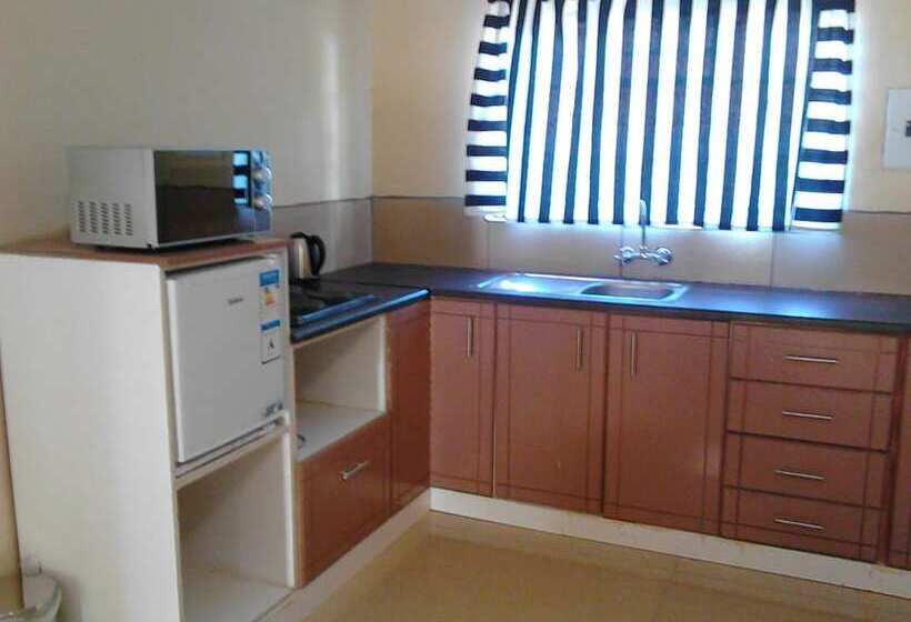 Pacific Conqueror Self Catering Units