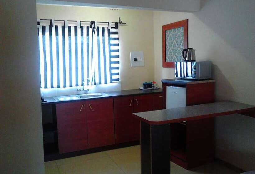 Pacific Conqueror Self Catering Units