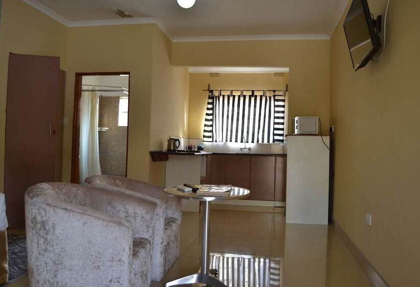 Pacific Conqueror Self Catering Units