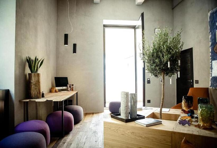 پانسیون Benci House