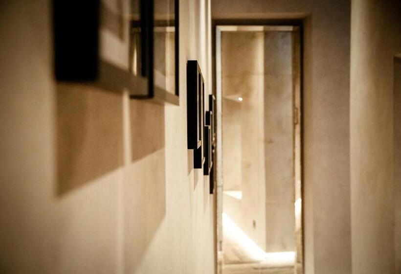 پانسیون Benci House