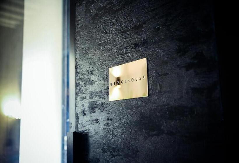 پانسیون Benci House