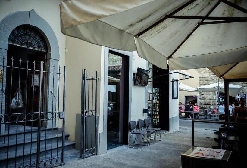 پانسیون Benci House