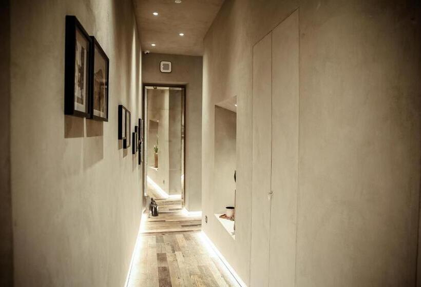 پانسیون Benci House