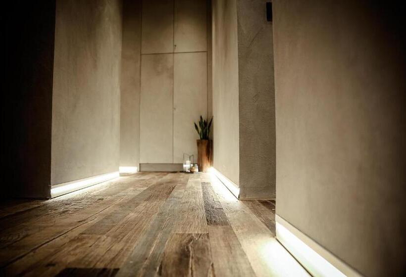 پانسیون Benci House